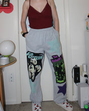 Load image into Gallery viewer, Family (SM-MED)
